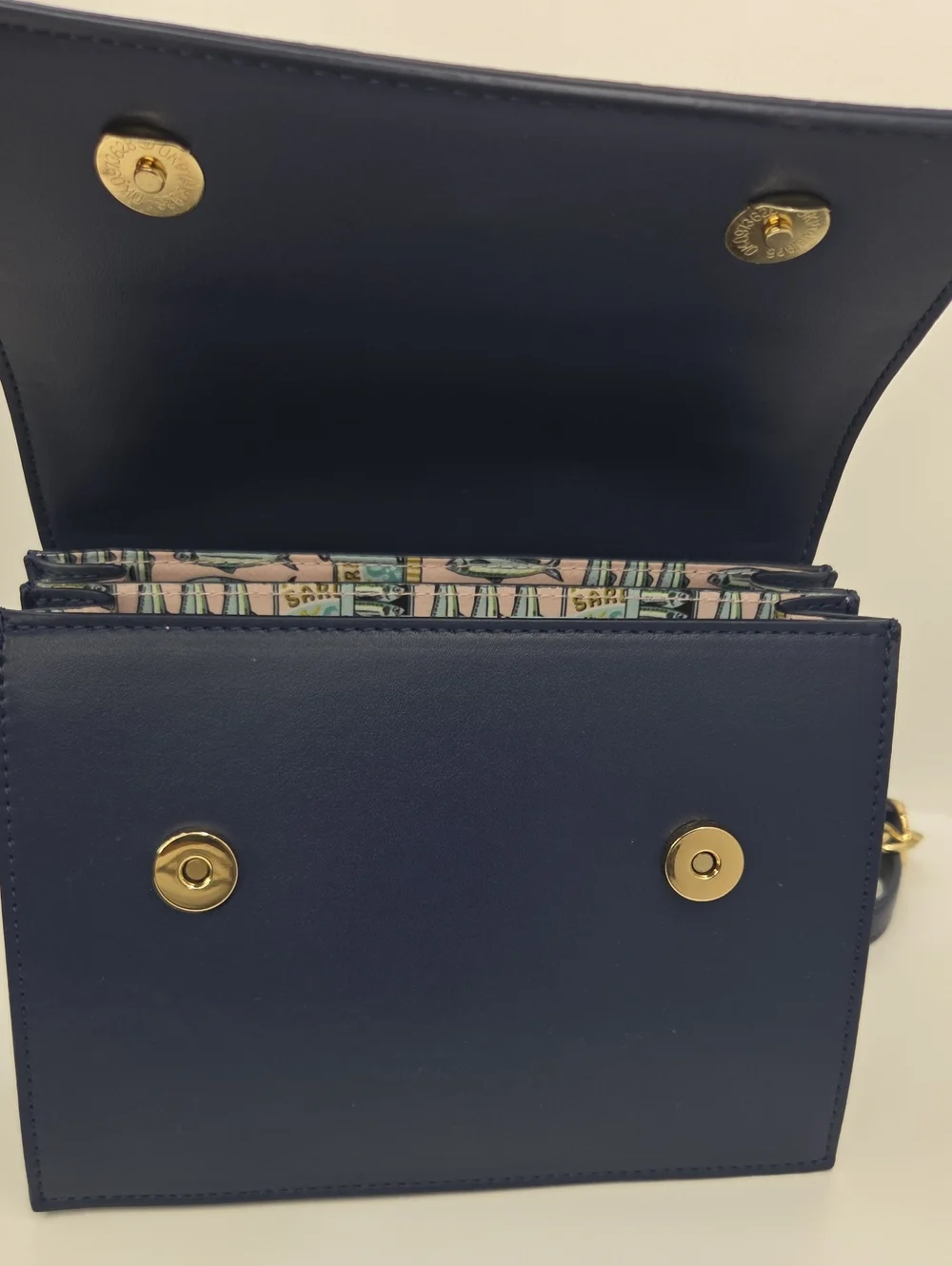 🐟▪️Betsey Johnson ▪️ Navy and Pink Sardine Print Top-Handle Crossbody Bag